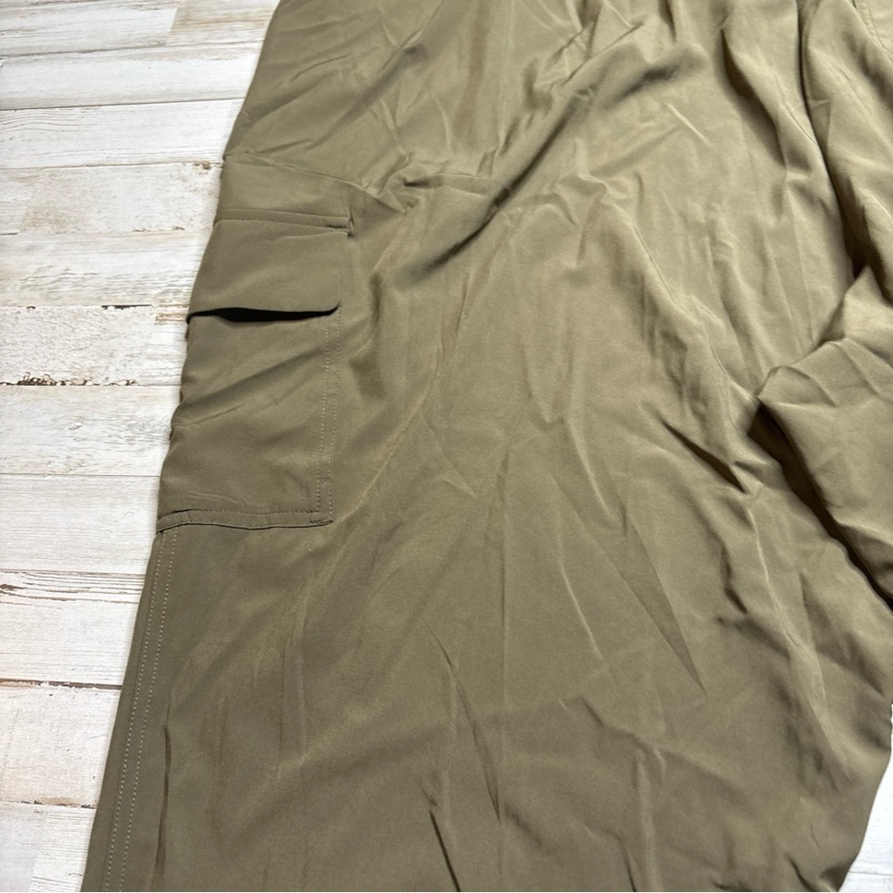 Old Navy StretchTech Green Cargo High Waist Joggers Size 4X - Picture 7 of 13